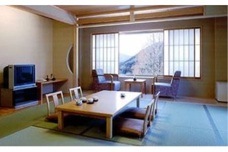 ユニトピアささやま　1泊2食（夕・朝）2名様　宿泊＆お食事券 C001