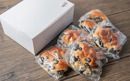 【丹波黒大豆ぎっしり！】黒豆パン   （5個入） 黒豆パン  KM03