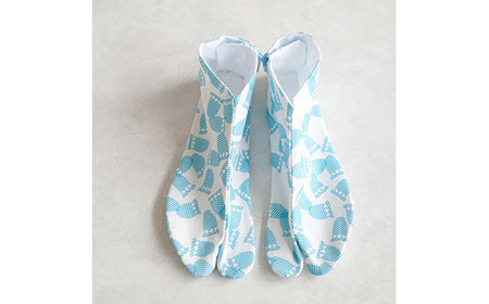 青山足袋 サイズ：19.0cm（半足袋、商標登録済こはぜ2枚付き）カラー：水色　　 DU05VC05 10,500円