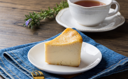 カカオのホワイトチーズケーキ(桐箱入り)【配送不可地域：離島】【1558280】