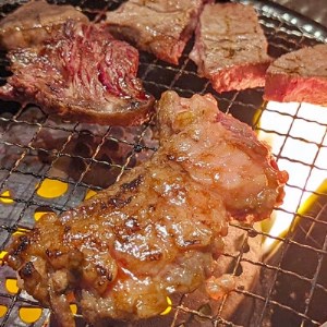 神戸ビーフ 焼き肉・カルビセット 合計1100g YBY3【配送不可地域：離島