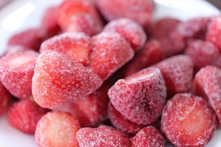 冷凍いちご　２㎏（１㎏×２袋）丹波市産「夢丹（むーたん）いちご」フルーツ 苺 イチゴ 国産 フローズン