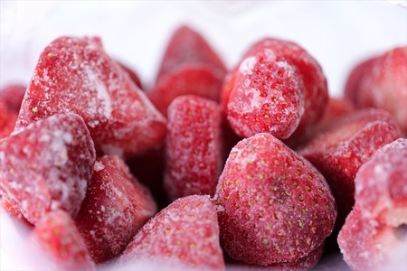 冷凍いちご　２㎏（１㎏×２袋）丹波市産「夢丹（むーたん）いちご」フルーツ 苺 イチゴ 国産 フローズン