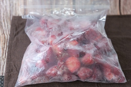 冷凍いちご　２㎏（１㎏×２袋）丹波市産「夢丹（むーたん）いちご」フルーツ 苺 イチゴ 国産 フローズン