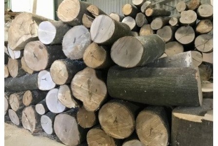 淡路島 八木馬回集落のお手製薪セット