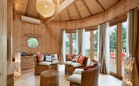 ニジゲンノモリグランシャリオ北斗七星135°ペア宿泊券  1泊2食付き 淡路島 宿泊チケット グランピング 