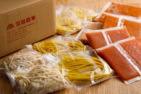 淡路麺業の生パスタと特製ソース6食セット