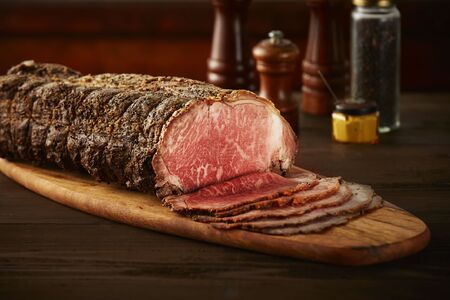 J15 炭火焼 ローストビーフ 200g 【 国産 黒毛和牛 ブランド牛 牛肉 ギフト 贈り物 鹿児島 黒牛】