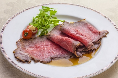 J15 炭火焼 ローストビーフ 200g 【 国産 黒毛和牛 ブランド牛 牛肉 ギフト 贈り物 鹿児島 黒牛】