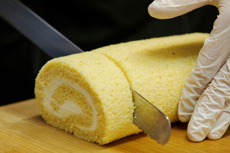 G4 玄米ブランのロールケーキ3本セットD(生ロール・ココアロール・コーヒーロール)【 ロールケーキ ケーキ 手作り スイーツ スィーツ コーヒー ココア 冷凍 】