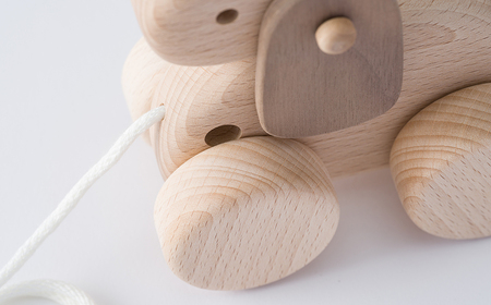 AH1　木のおもちゃ「コイヌ」【 木製 玩具 おもちゃ こども 子ども 手作り ハンドメイド 無垢 無塗装 安全 贈り物 プレゼント お祝い 出産祝い 誕生日 】