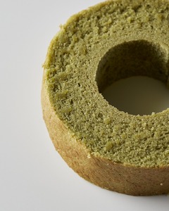 よもぎ玄米ソフトバーム [お菓子 スイーツ 焼き菓子 バウムクーヘン] おやつ よもぎの香り ふわふわ 軽やかな口当たり お茶菓子 ティータイム 