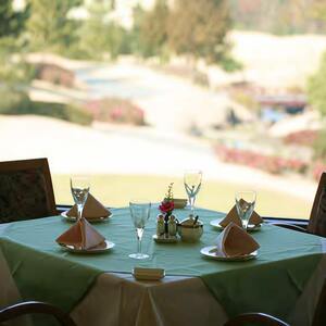 東急グランドオークGC 平日 1組4名様 プレー券 [ ゴルフ 加東市 兵庫県 関西 ゴルフ場 ] ゴルフ場利用権 