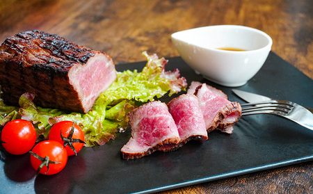 F-39【黒毛和牛A5ランク使用】極上ローストビーフ(600g) 