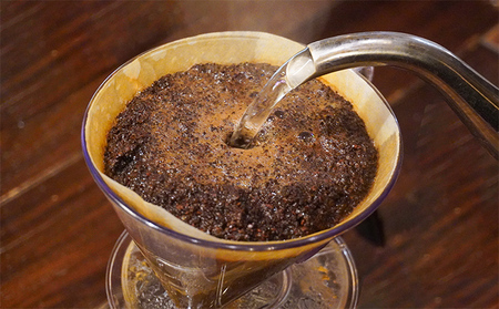 G-98【焙煎したてを当日直送】香り豊かな『壱枚乃絵ブレンド(豆のまま)』200g×6袋