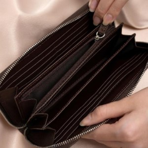 I-19 サフィアーノラウンド長財布 ネイビー