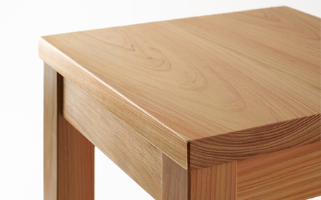 【兵庫県産材】ヒノキ香る木製椅子【1017714】