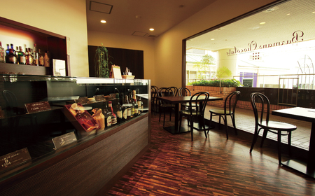 ラム酒の香るチョコレートケーキ/プレミアム 18-001