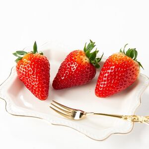 【先行予約】奈良県産いちご　古都華　化粧箱入り2パック【2025年12月中旬から発送】【配送不可地域：離島・北海道・沖縄県】【1253928】