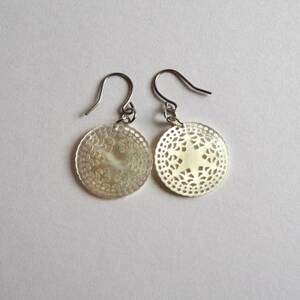 白蝶貝「ベツレヘムパール風」ピアス_装飾品・工芸品 ピアス・イヤリング アクセサリー _【1228030】