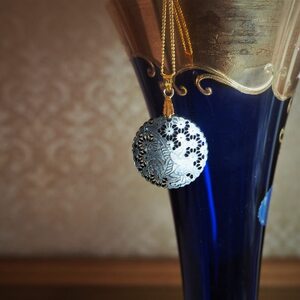 25ミリ!花喰い鳥のエレガントなペンダント 黒蝶貝_装飾品・工芸品 ペンダント・ネックレス アクセサリー _【1261372】