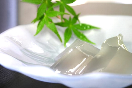 名水わらび餅 極 (きわみ) 箱入り [3153]