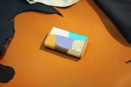 ReLEATHeR （リレザー）名刺入れ＜パッチワーク×ベージュ＞ [2033]