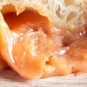 香ばしく甘さを抑えた大人の味わい 生キャラメルパイ(ホール23cm) [2234]