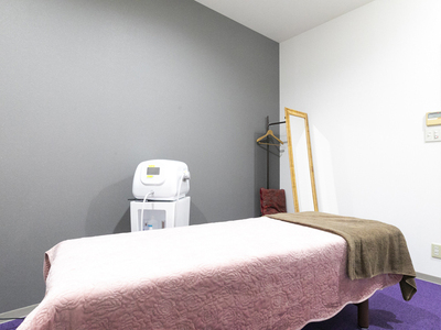 フェイシャルエステ オイルリンパマッサージ 6回コース ※女性専用 [受付22時まで]【奈良県香芝市サロンドクイーン】 [2366]