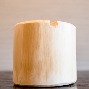 森の丸太スタンド 「MIGAKI」 スマホ・タブレットスタンド／ヒノキ磨き 丸太仕上げ 天然素材 カバー無し推奨 テレワーク 低炭素 間伐材 木製 おしゃれ かわいい MORITO 森庄銘木 奈良県 宇陀市 送料無料 ふるさと納税