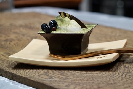 木曽檜 デザートプレート ２枚セット／津田瑞苑 木製 ひのき 食器 カトラリー フォーク 皿 奈良県 宇陀市