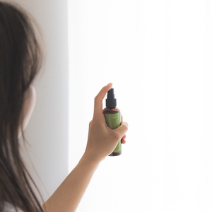 morika morika 吉野ヒノキと能登ヒバのハーバルウォーターセット（コースター付き) 天然ミスト／森庄銘木 天然素材 精油 蒸留水 アロマ アロマセット精油セット アロマオイル 奈良県 宇陀市 MORITO ふるさと納税