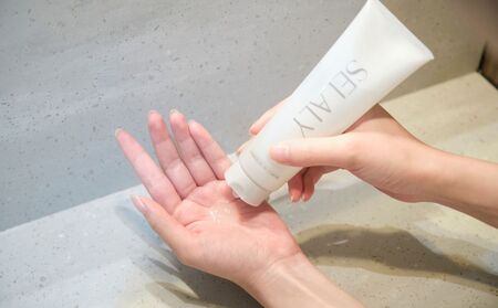 SELALY (セラリー) ルミヌ ジェル オイル クレンジング ふるさと納税 化粧 メイク落とし スキンケア 大和当帰 天然精油 保湿 コスメ 美容男子 送料無料