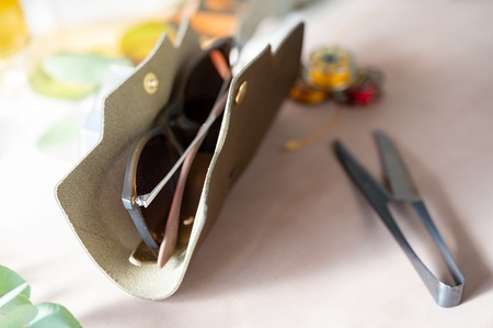 メガネケース(イタリアレザー　ネブラスカ):オリーブ