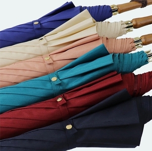 レディース雨傘 長傘 シャンタン無地 手開き 日本製 ライトベージュ 173202 ／ まちづくり観光振興機構 モダン 高級感 奈良県 田原本町