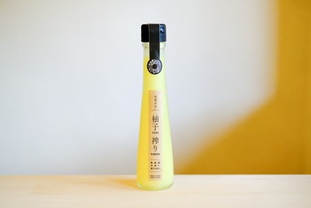 果汁100%曽爾高原ゆず生産組合 生搾り(要冷蔵)柚子果汁100%