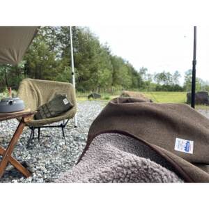 キャンプ、焚火に　アルバートン社の難燃ブランケット　赤外線を吸収して発熱するボア　BA色【1374206】