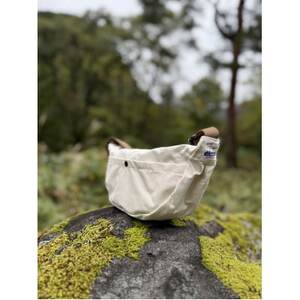 ALBERTON社の米軍テント生地で作ったショルダーバッグ(キナリ)【1582875】