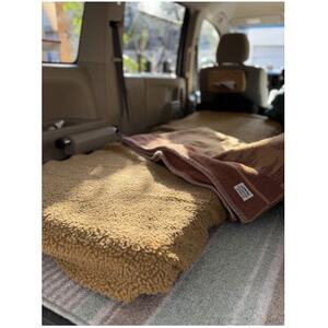 キャンプ・車中泊にアルバートン社の赤外線を吸収して発熱する難燃ボアで作るコットカバー(カーキー)【1606685】