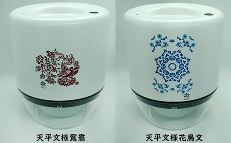 王寺町　アルコール除菌ディスペンサー、リキッドジェットミニ 雑貨 日用品 天平文様 非接触型 噴霧器 世界初 噴出装置 センサー感知 液体 電池駆動 USB駆動 日本製  花鳥文