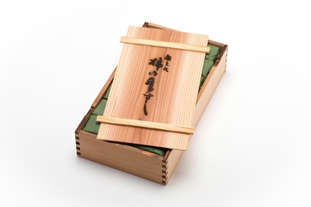 柿の葉すし28個入(吉野杉木箱入り)《たつみ》