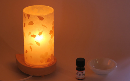 吉野ひのきアロマライト（桜） 吉野ひのきのあかり 銘木 奈良吉野産檜 ライト 電気用品 奈良県吉野町 手作り 安らぎ