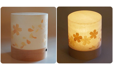 吉野ひのき・吉野和紙　明暗切替付コードレスランプ「TsuTsu 〈和紙山並＋さくら〉」
