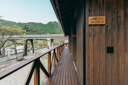 フィッシングロッジ スタンダードプラン(朝食用軽食付き)ペア1泊2日宿泊券 奈良県下北山村