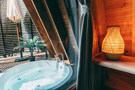 Lake Forest202 1泊2日宿泊券 素泊まり 1～2人宿泊可 グランピングロッジ1棟貸し