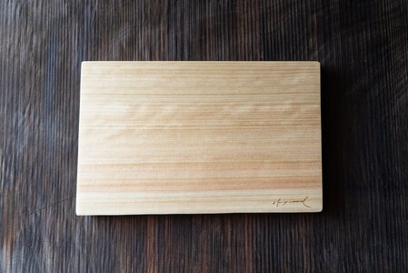 ひのき 一枚板カッティングボード　FEDECAとSKYWOODのコラボ返礼品 32cm 奥吉野桧 国産