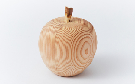 吉野杉　癒しのリンゴ　1個【1421363】