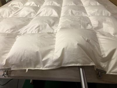 ポーランド産グース90の羽毛ふとん シングルロング 専門店のハンドメイド