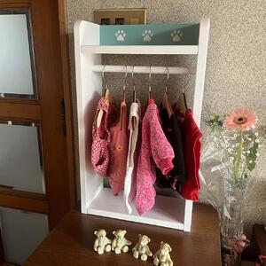 ペットハンガーラック (ホワイト×エメラルド)【肉球が可愛い】