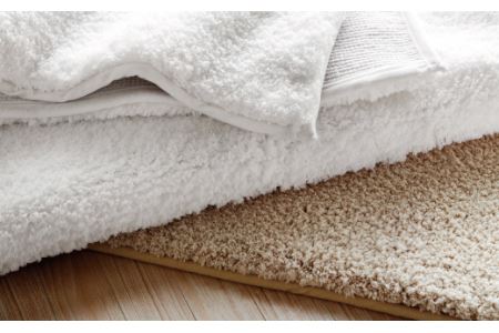 【ふるさと納税限定】思わず頬ずりしたくなるバスマット プレミアム60x90ｃｍ　ホワイト・ベージュ２枚セット